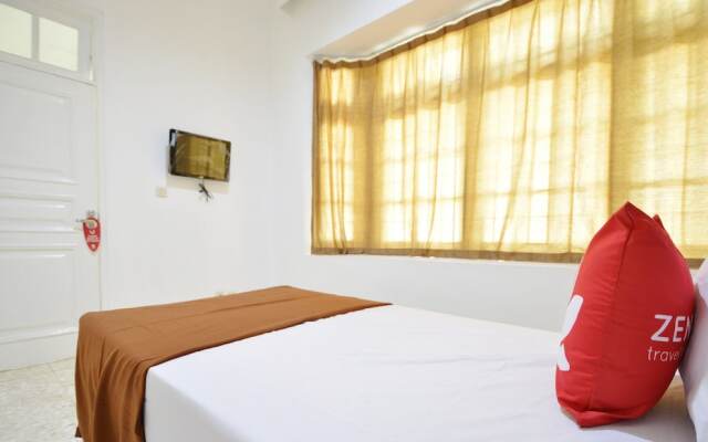 ZEN Rooms Kemang G17 Syariah