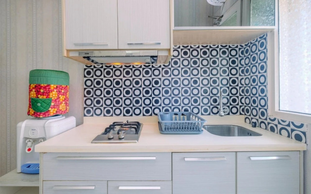 Lovely Studio Green Pramuka Apartment near Shopping Center