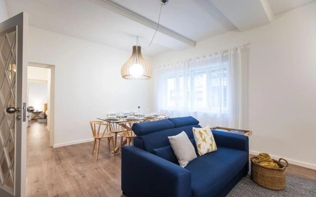 Tasteful 2BR Flat in Art District by LovelyStay