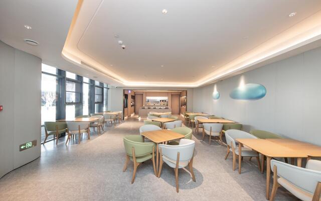 Ji Hotel Xuzhou East Railway Station