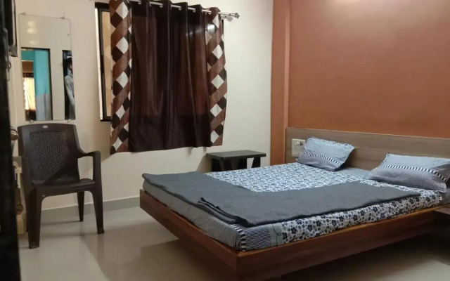 Hotel Laxmi Sadan