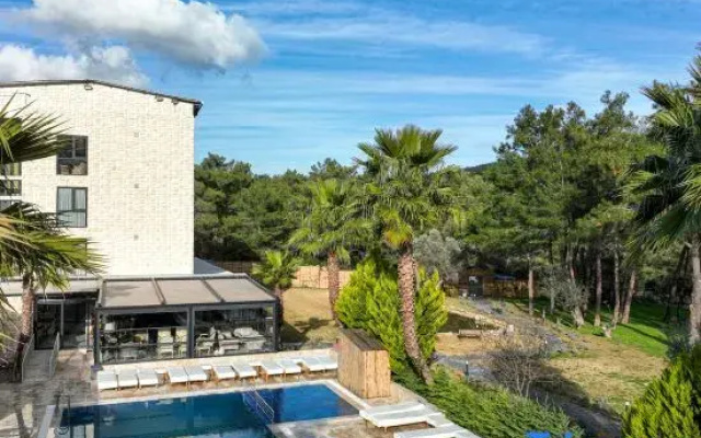 Garrya Romo Hotel