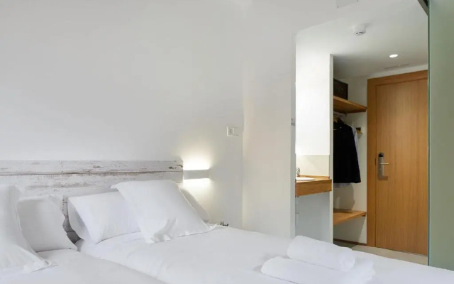 IRAIPE Estella Rooms