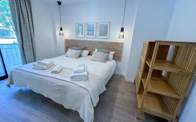 ZUR Boutique Hostel
