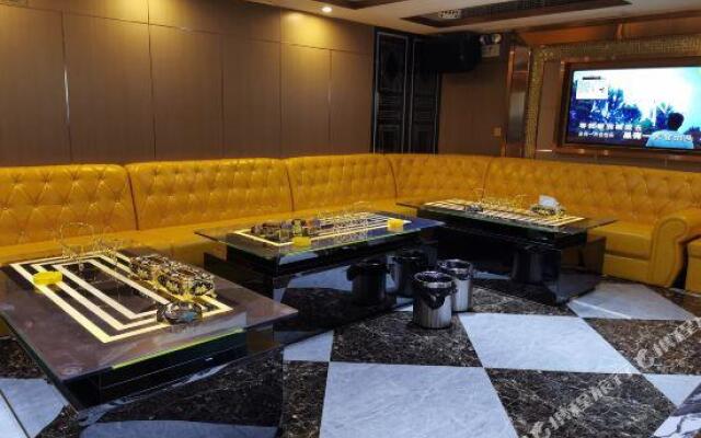 Boluo Yitian Holiday Hotel