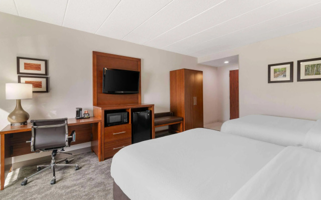 Comfort Inn Manchester Airport