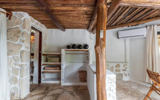 Casa Aakbal
