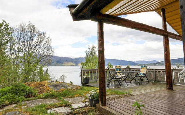 Amazing Home in Balestrand With 3 Bedrooms