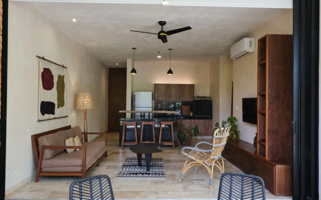 Tuluna Pb A-25 By Lockey