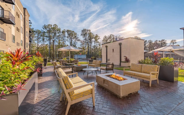 WaterWalk Extended Stay by Wyndham Jacksonville Deerwood Pk