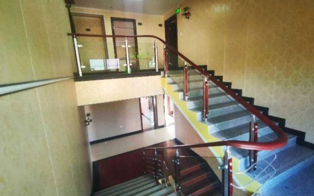 Longhushan Youjian Inn