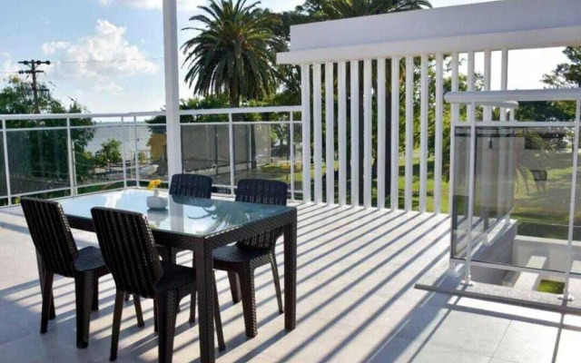 Casa Laguna Chascomús