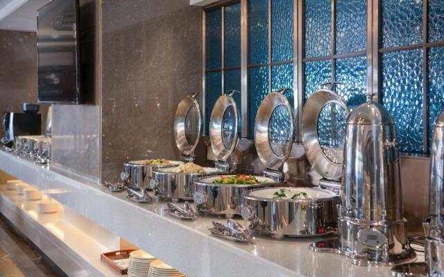 Golden Tulip Hotel