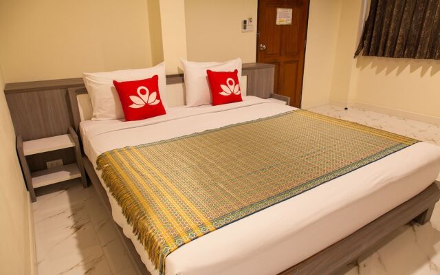 ZEN Rooms Samsen 3