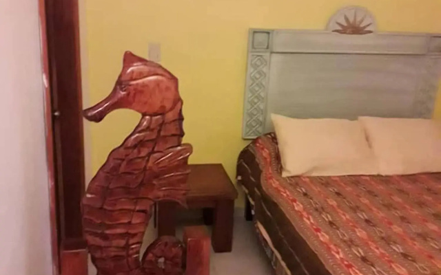Room in B&B - Cancun Guest House 3 Near Ado bus Terminal and 25 min From-to Airport by Shuttle - BNB in Cancun - Photo 3