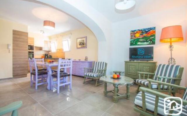 Abahana Villas Geminis