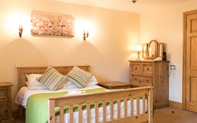 George Inn & Millingbrook Lodge
