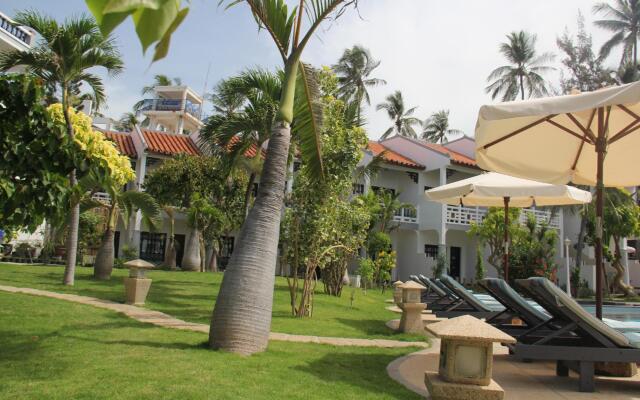 Dynasty Beach Resort