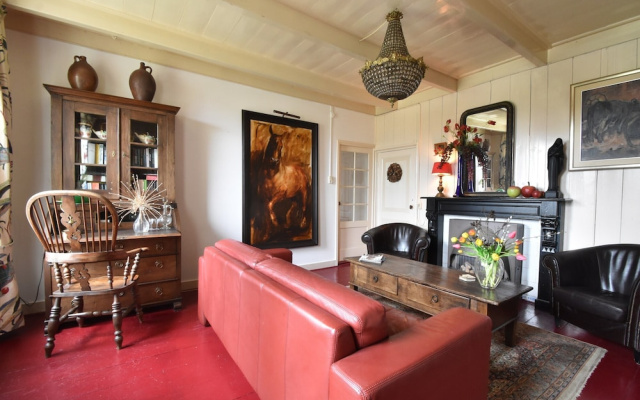 Welcoming Farmhouse With Parking, Terrace, Garden, Barbecue