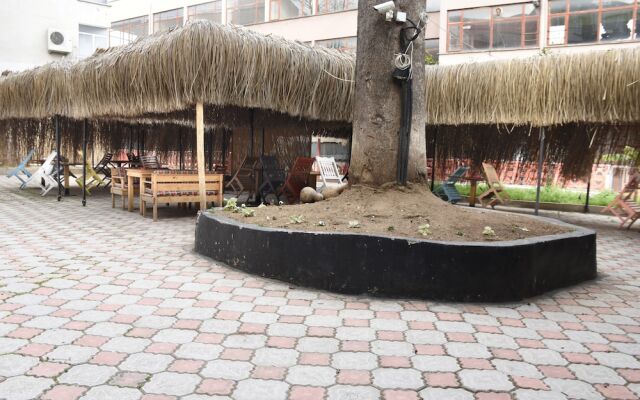 Yalcin Hotel
