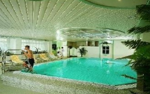 Maritim Halle
