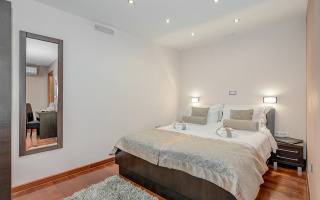 Palace Suites Heritage Hotel – Adults Only