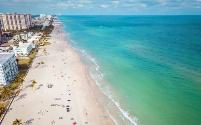 Casalinda - Hollywood Florida