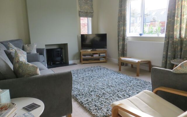 Seaside Retreat Superb Quality Family House