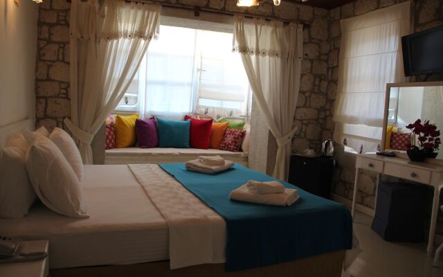Begonvil Otel Alacati