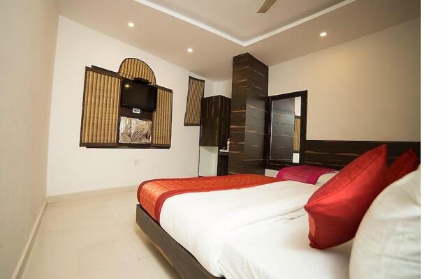 Hotel Sunrise Dx @ Opposite New Delhi Railway Station