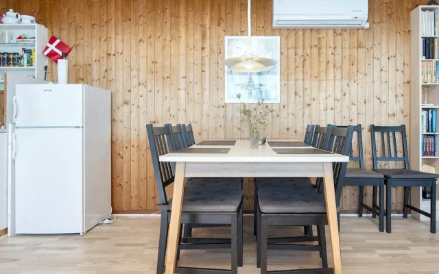 6 Person Holiday Home in Ebeltoft-by Traum