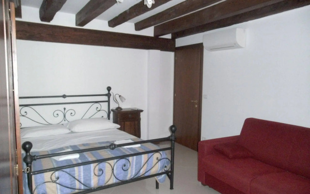 Sweet Venice - rooms & apartments