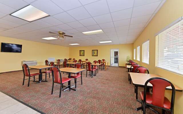 Americas Best Value Inn Tulsa at I-44