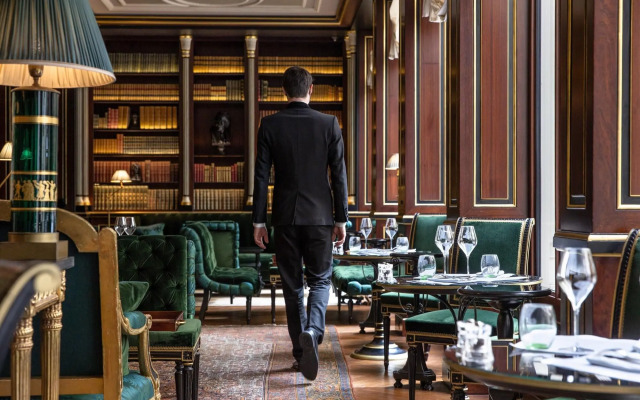La Reserve Paris Hotel and Spa