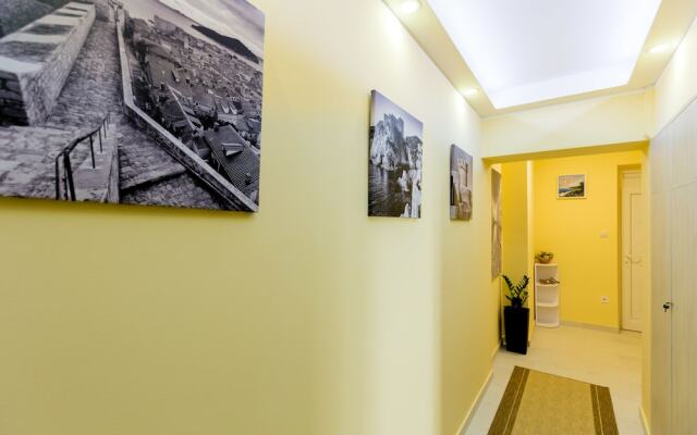 Ivana's Central Suites