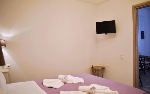 Tzamaros Studios Kythnos