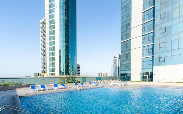 S Plaza Suites Hotel