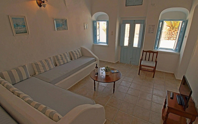 Aethrio Sunset Village Hotel