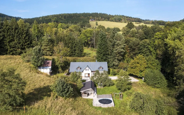 Villa in Mlade Buky Near Giant Mountains