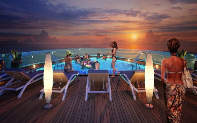 Stellar of the Seas