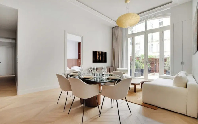 Sleek Apartment - 2bd/ 4P - Champs Elysees