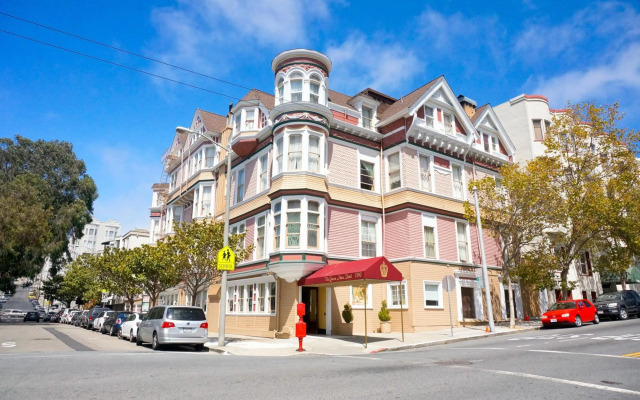 Queen Anne Hotel
