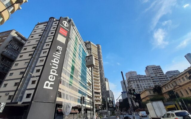 Studio 17Âº andar â€“ Excelente wifi + MetrÃ´ ao lado