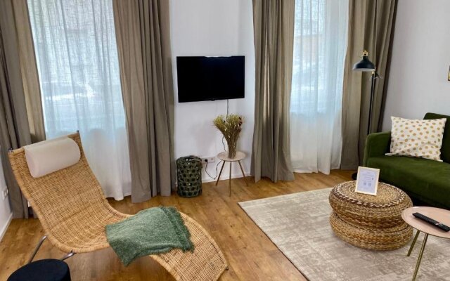 discovAIR Eisenach 3 Zi Apartment Matteo Schwimmbad Nah mit Netflix