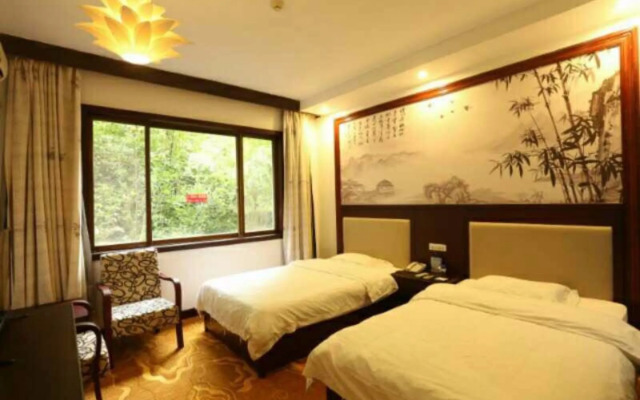 Yangshou Jiangpanhuayuan Hotel
