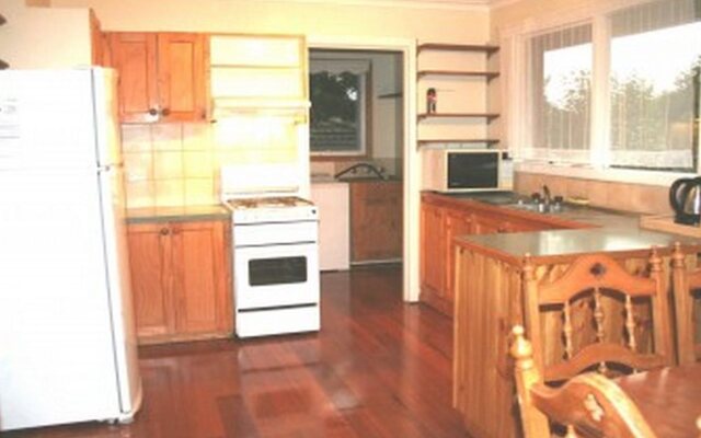 3 43 Thames Holiday Unit