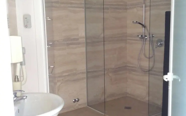 Fegina Deluxe 3 Bedrooms 3 Bathrooms