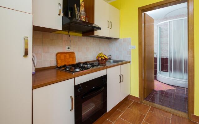 A5 - Modern apt With Terrace, 3 min Walk to Beach