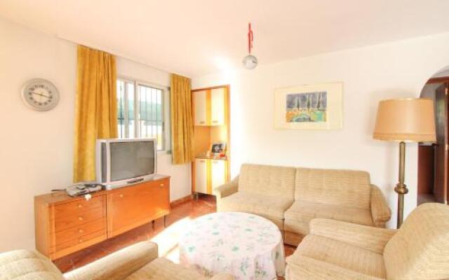 Cucarres0602
