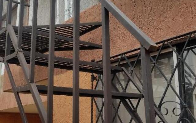 Suite amplia privada a 8 min del centro